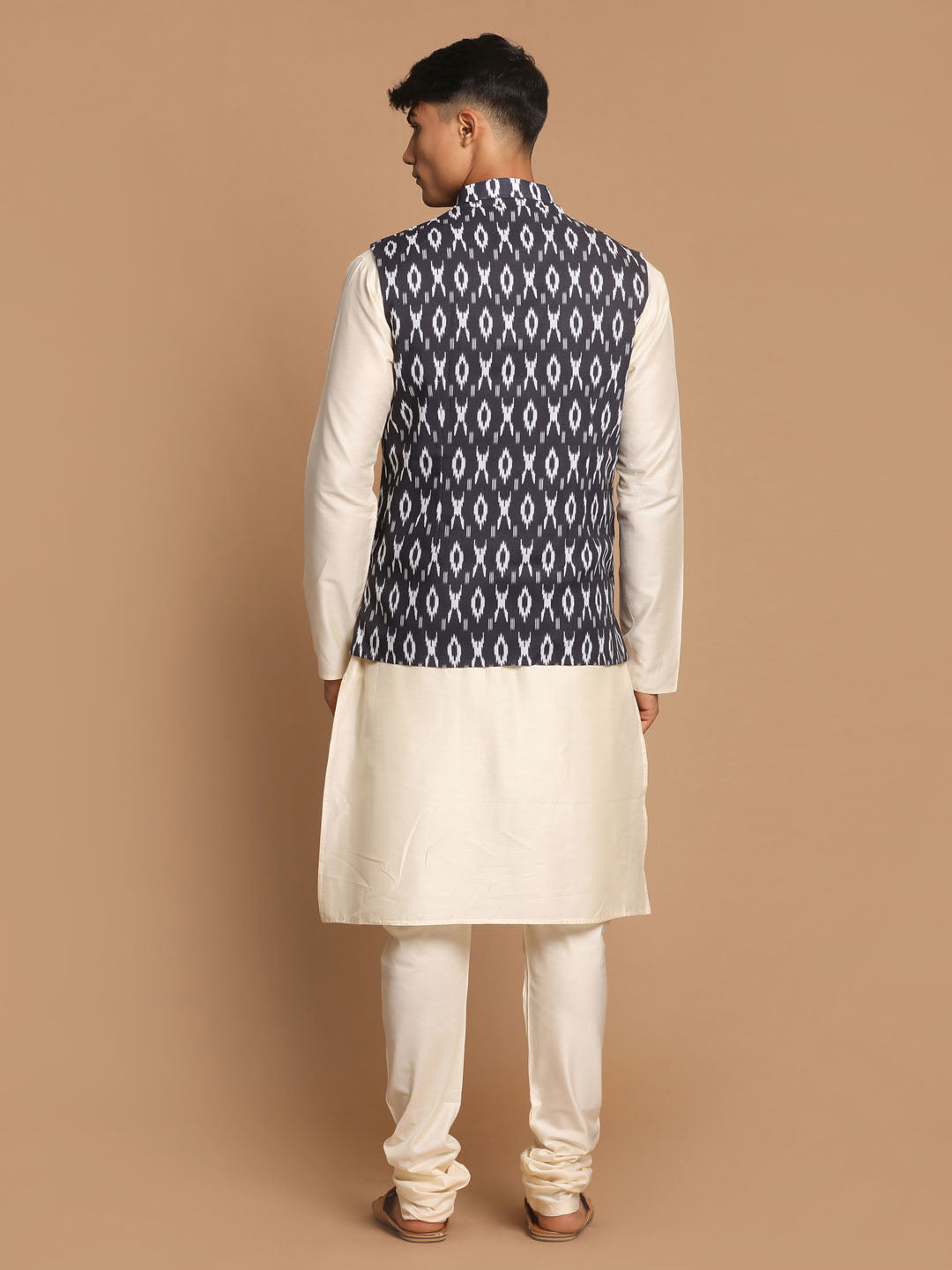 Sarvati Men's Black  Nehru Jacket  With Cream Kurta And Pyjama Set