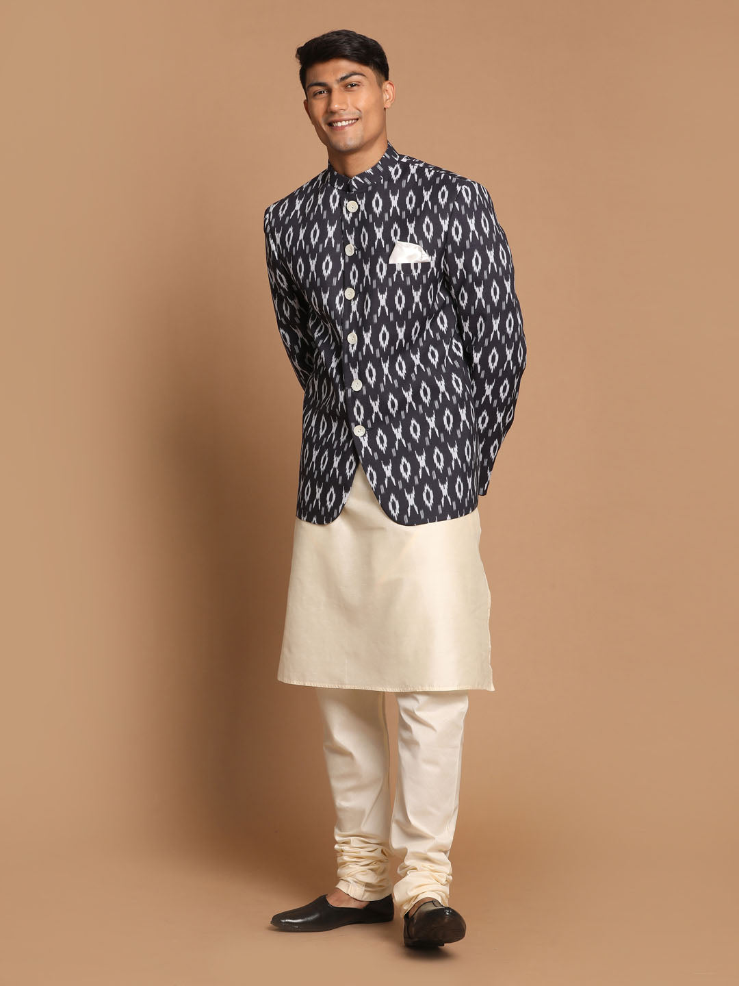 Sarvati Men's Black Ikkat Print Jodhpuri And Kurta Pyjama Set