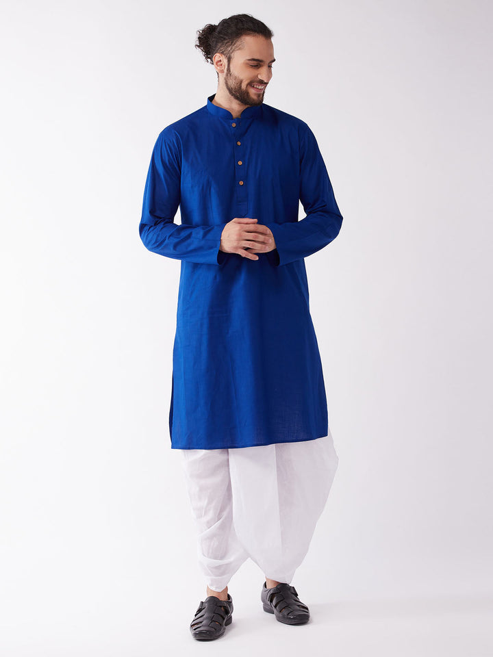 Sarvati Men's Blue And White Cotton Blend Kurta And Dhoti Set