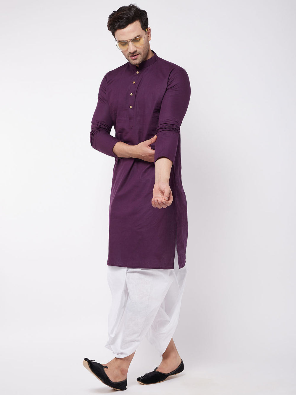 Sarvati Men's Purple And White Cotton Blend Kurta And Dhoti Set