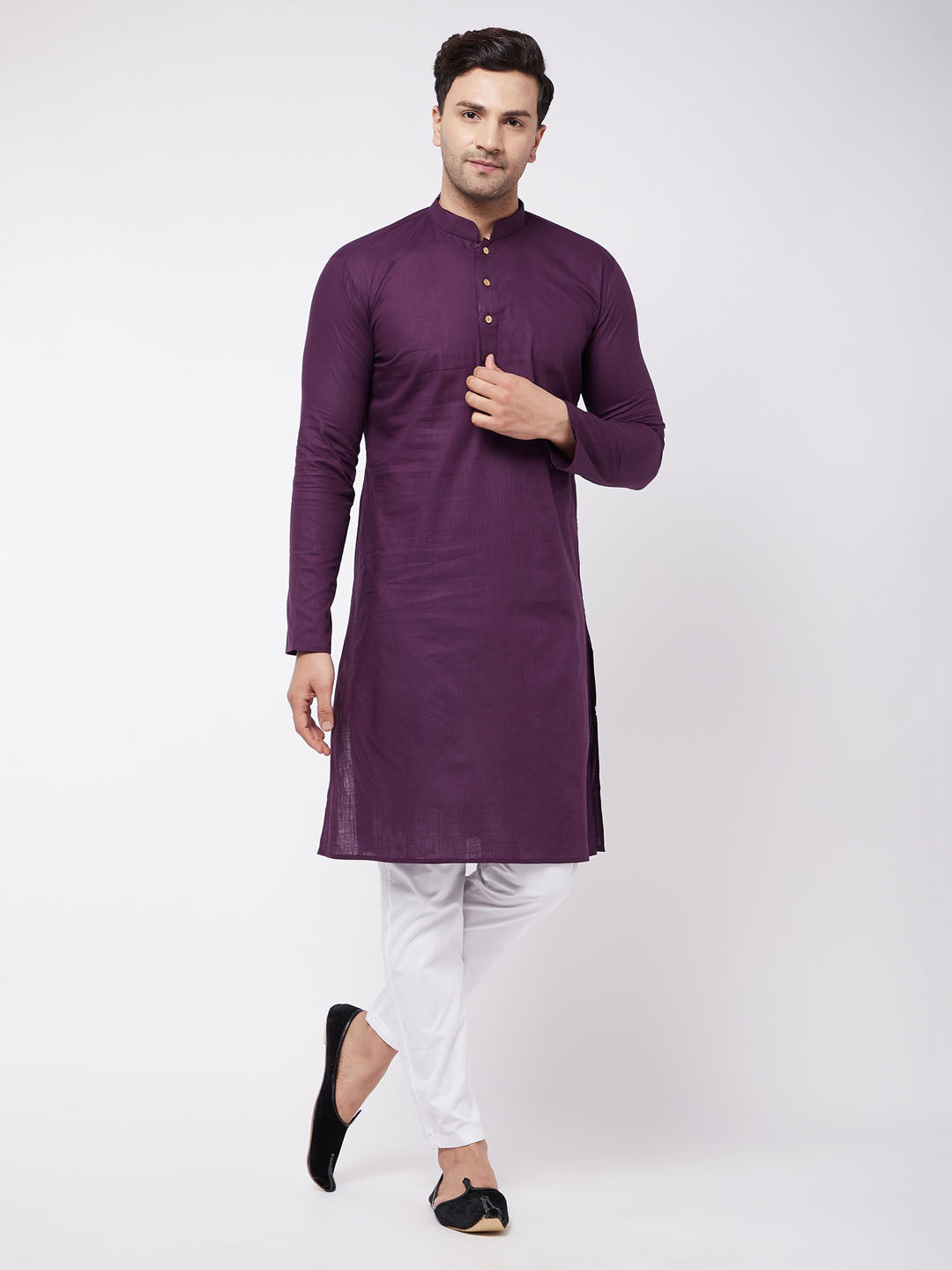 Sarvati Men's Purple Solid Cotton Blend Kurta And White Cotton Pant Set