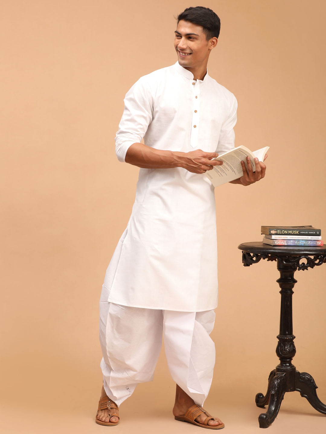 Sarvati Men's White Cotton Kurta With White Solid Dhoti Set