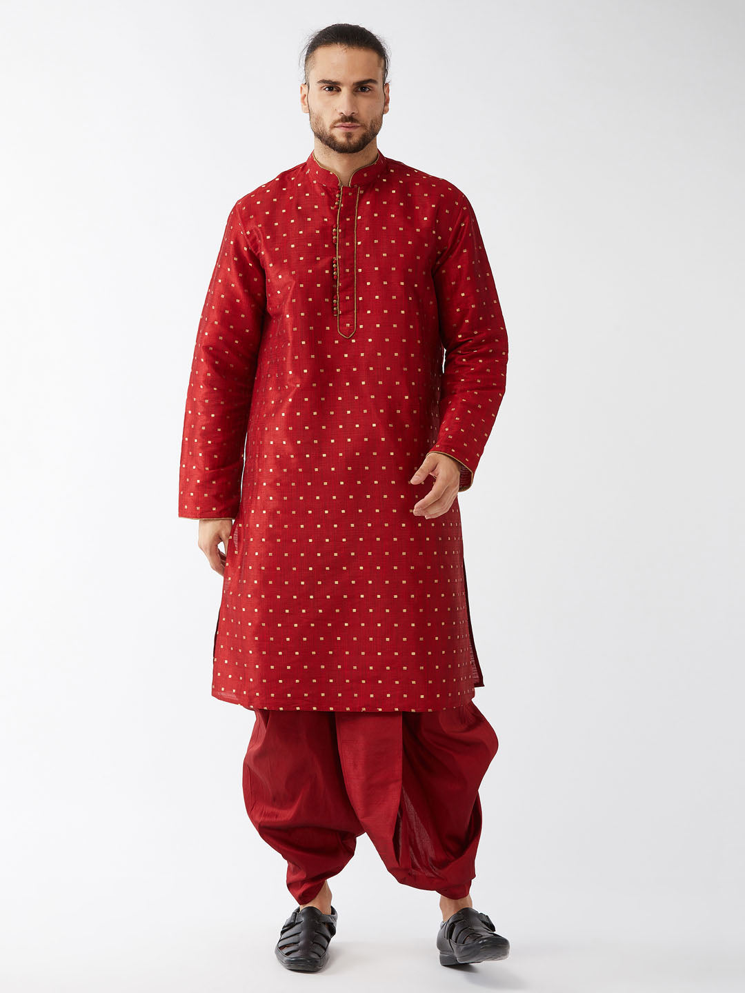 Sarvati Men's Maroon Zari Weaved Kurta Dhoti Set