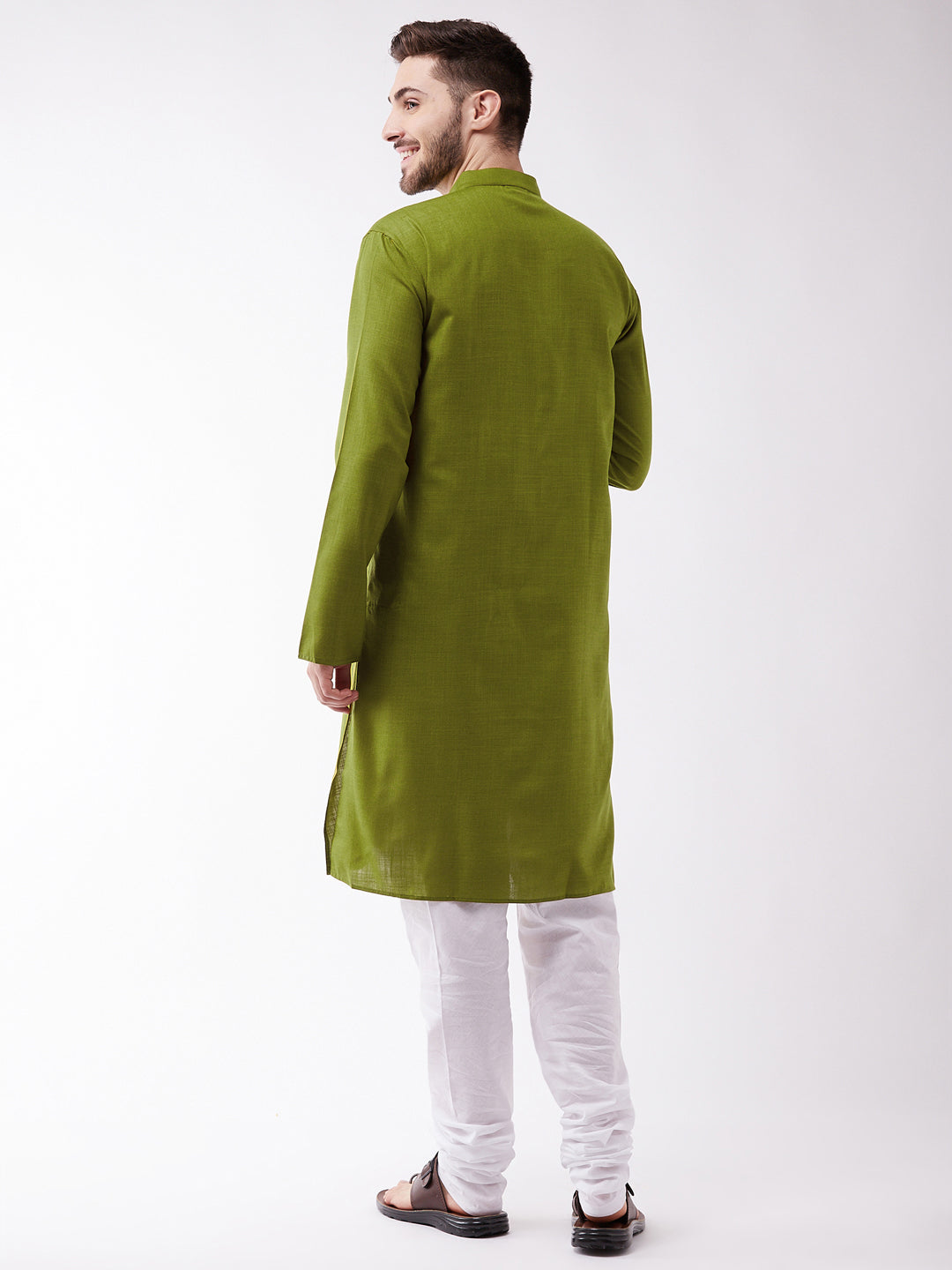 Sarvati Men's Mehendi Green And White Cotton Blend Kurta Pyjama Set