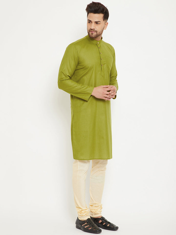 Sarvati Men's Mehendi Green And Cream Cotton Blend Kurta Pyjama Set