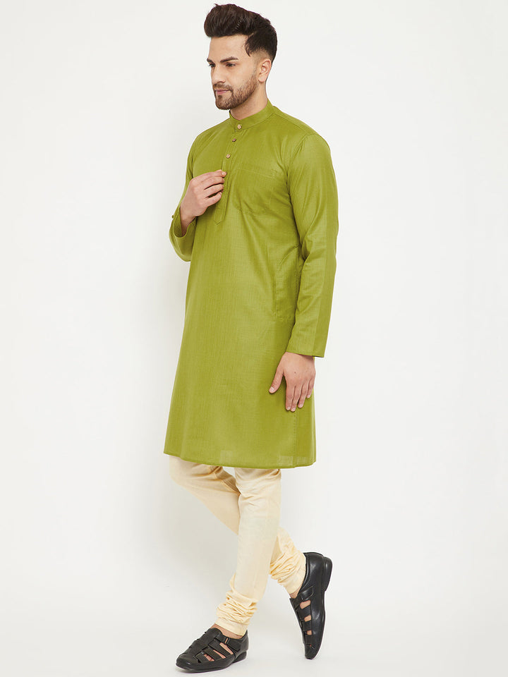 Sarvati Men's Mehendi Green And Cream Cotton Blend Kurta Pyjama Set