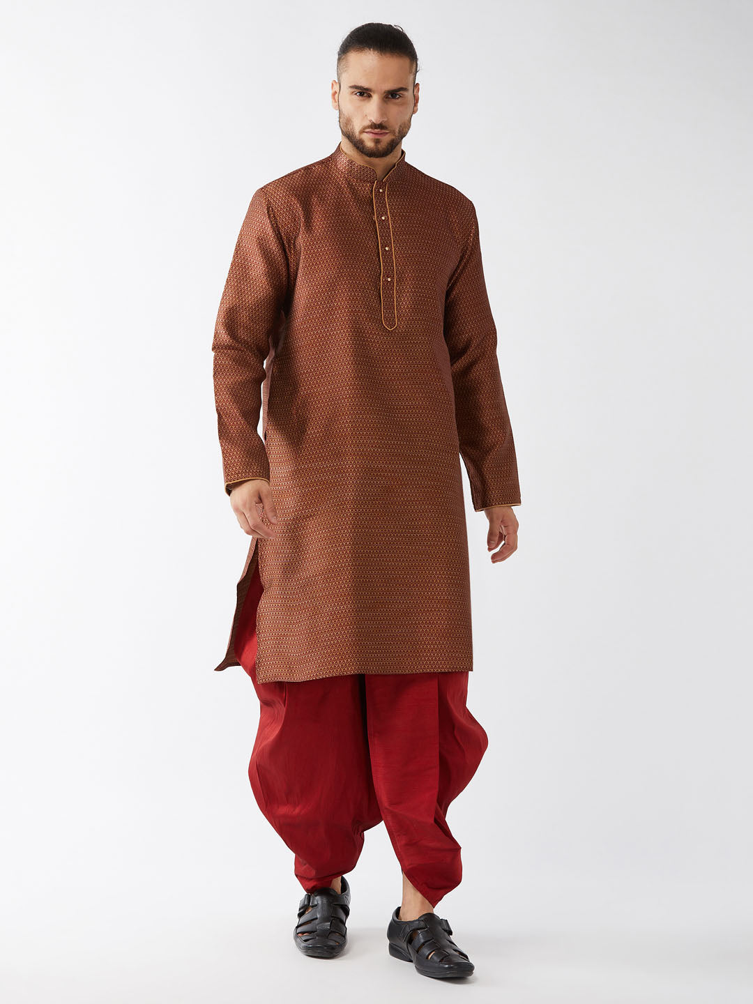 Sarvati Men's Maroon Silk Blend Kurta And Dhoti Set