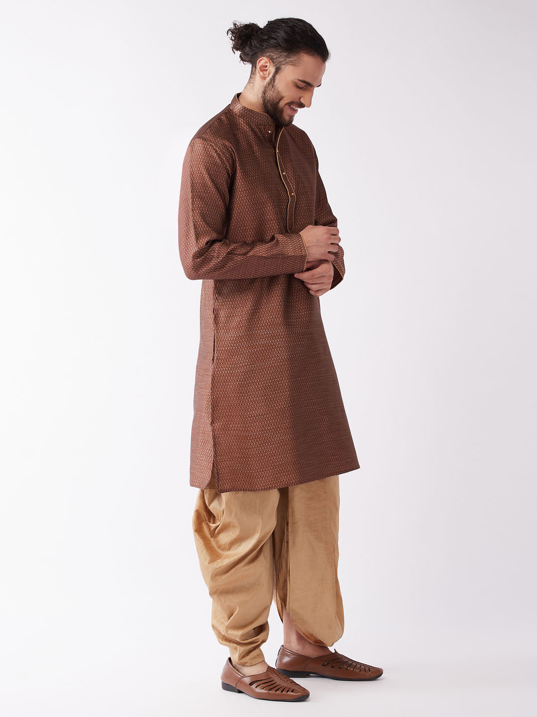 Sarvati Men's Maroon And Rose Gold Silk Blend Kurta And Dhoti Set