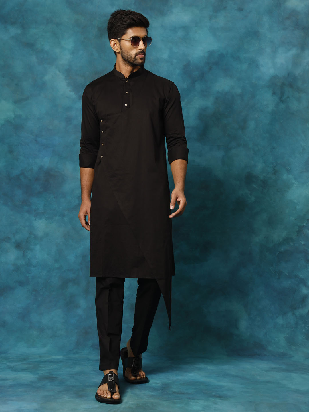 Sarvati Men's Black Cotton Satin Blend Kurta Pyjama Set