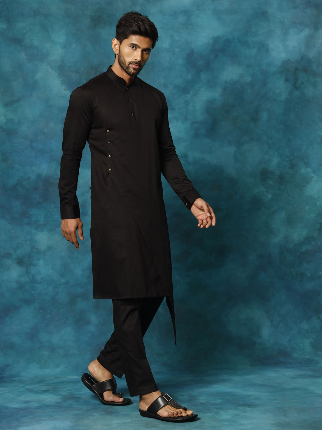 Sarvati Men's Black Cotton Satin Blend Kurta Pyjama Set