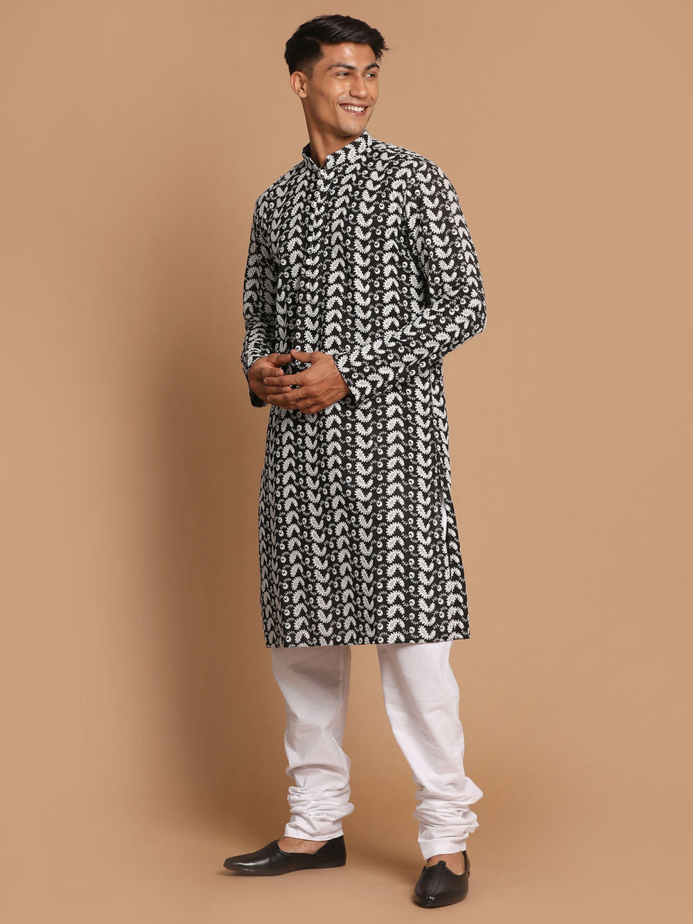 Sarvati Men's Black Pure Cotton Chikankari Kurta Pyjama Set