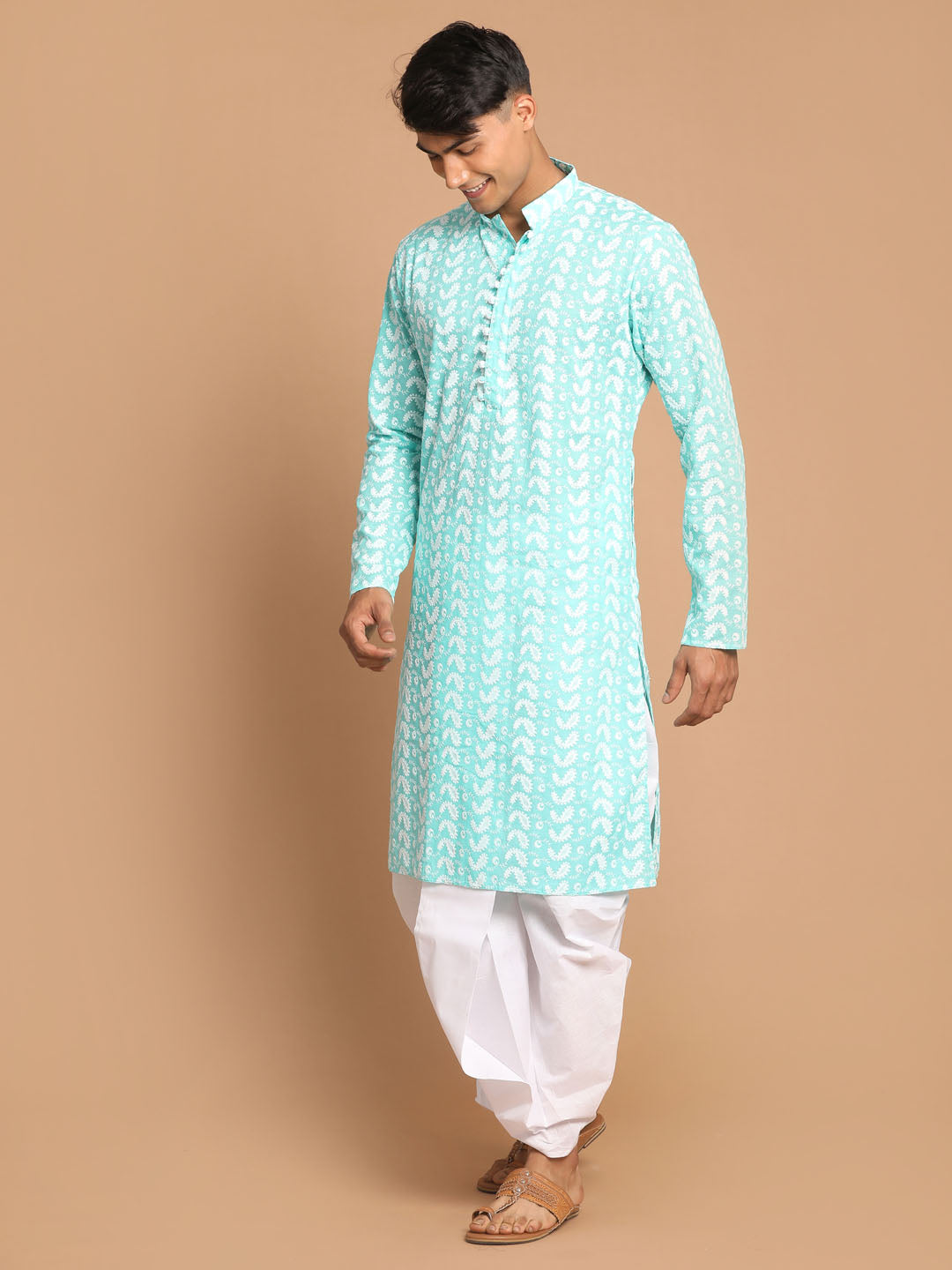 Sarvati Men's Green Pure Cotton Chikankari Kurta With Dhoti set