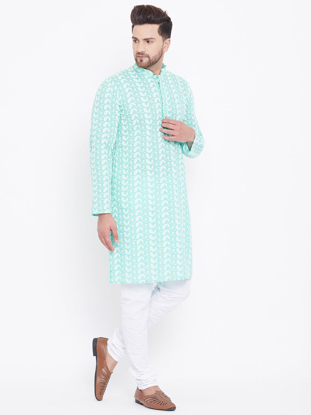 Sarvati Men's Green Pure Cotton Chikankari Kurta Pyjama Set