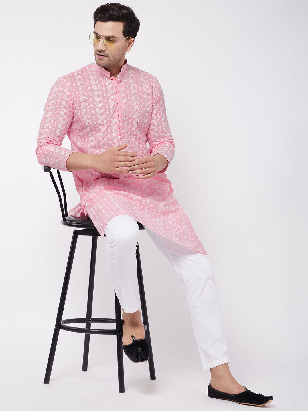 Sarvati Men's Pink Pure Cotton Chikankari Kurta With Pant Set