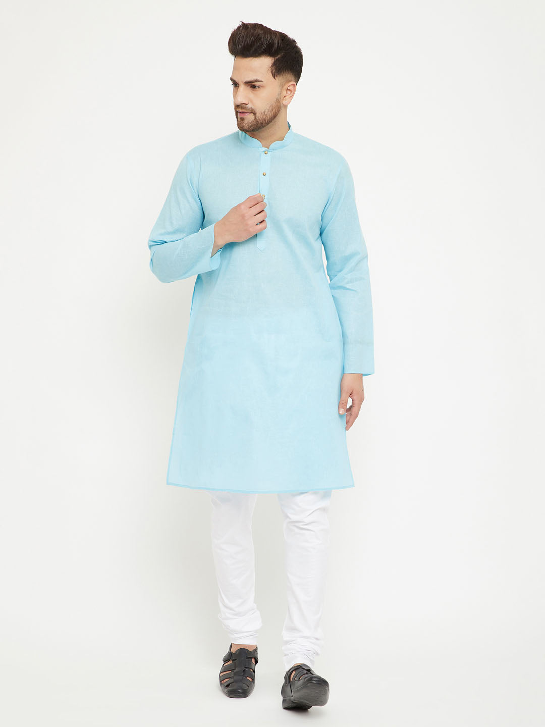 Sarvati Men's Aqua And White Cotton Blend Kurta Pyjama Set