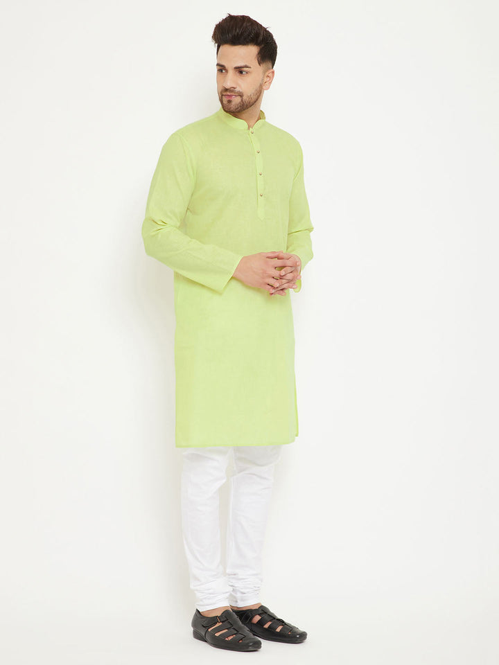 Sarvati Men's Green And White Cotton Blend Kurta Pyjama Set