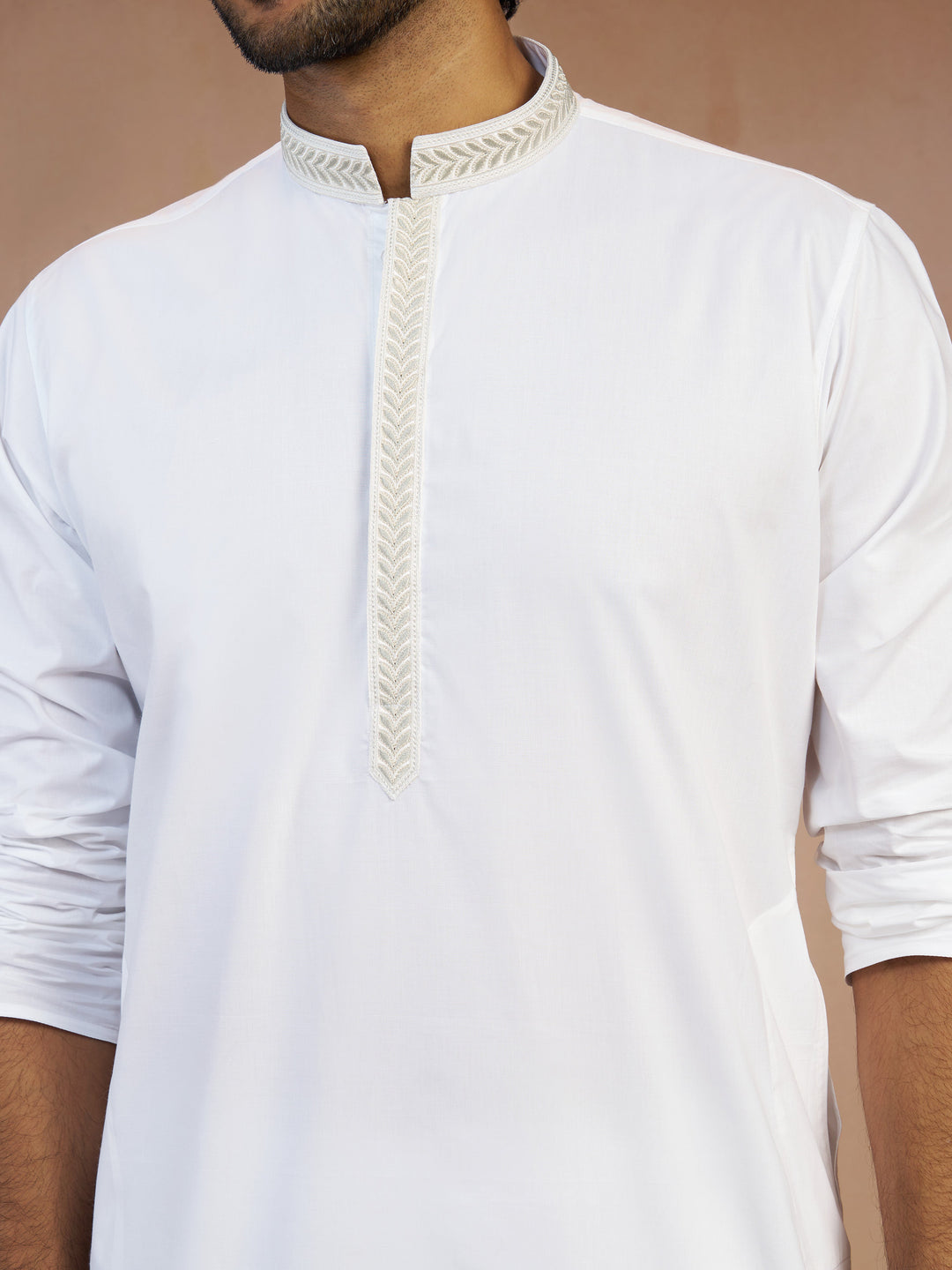 https://cdn.shopify.com/s/files/1/1147/1390/files/VASMK1043WH_2.jpg?v=1776678154