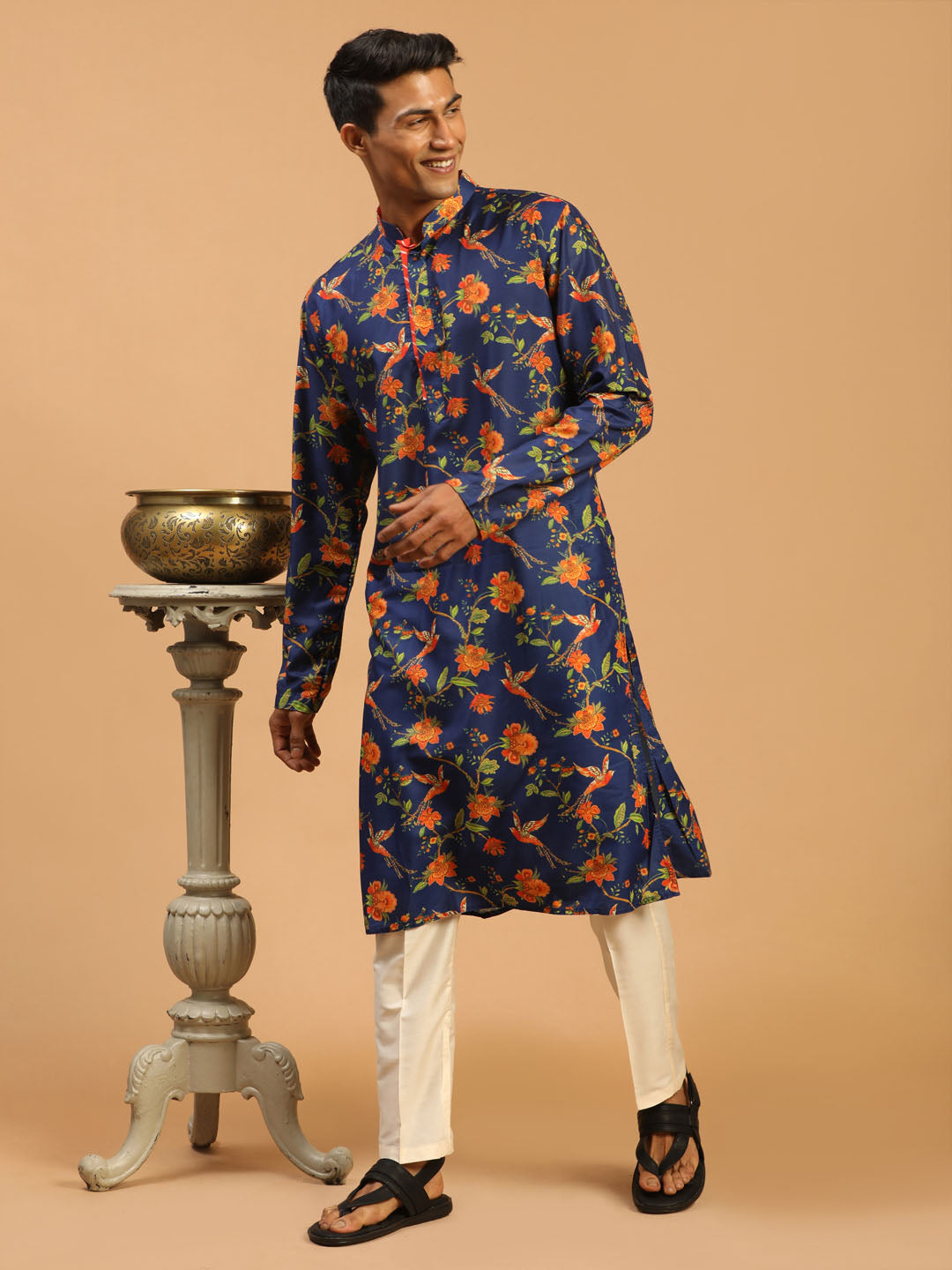 Sarvati Men's Blue Floral Printed Muslin Blend Kurta With Cream Viscose Pant Set