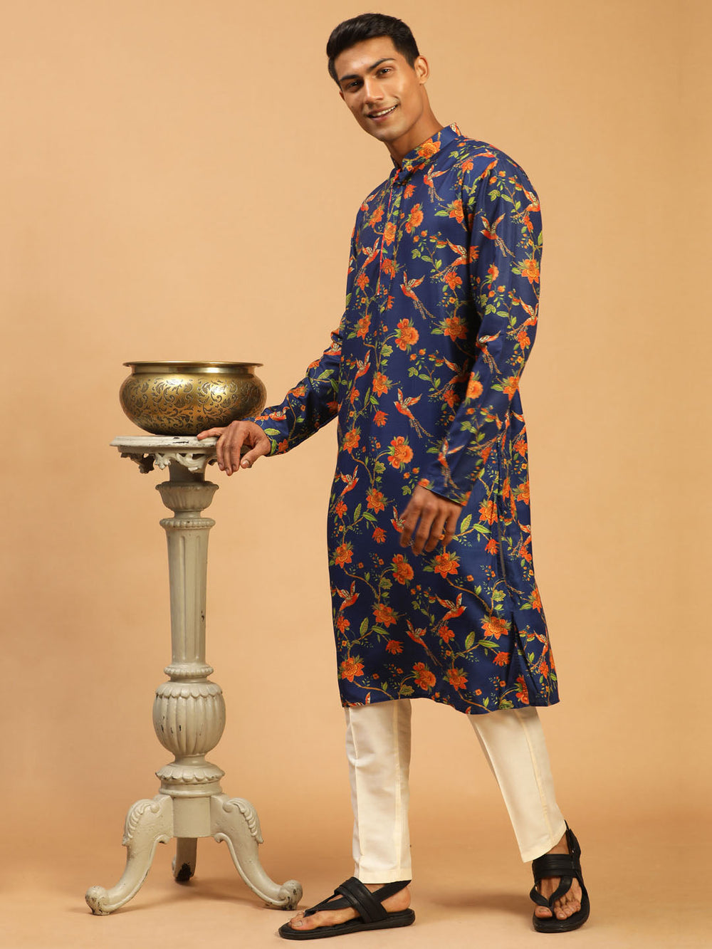 Sarvati Men's Blue Floral Printed Muslin Blend Kurta With Cream Viscose Pant Set