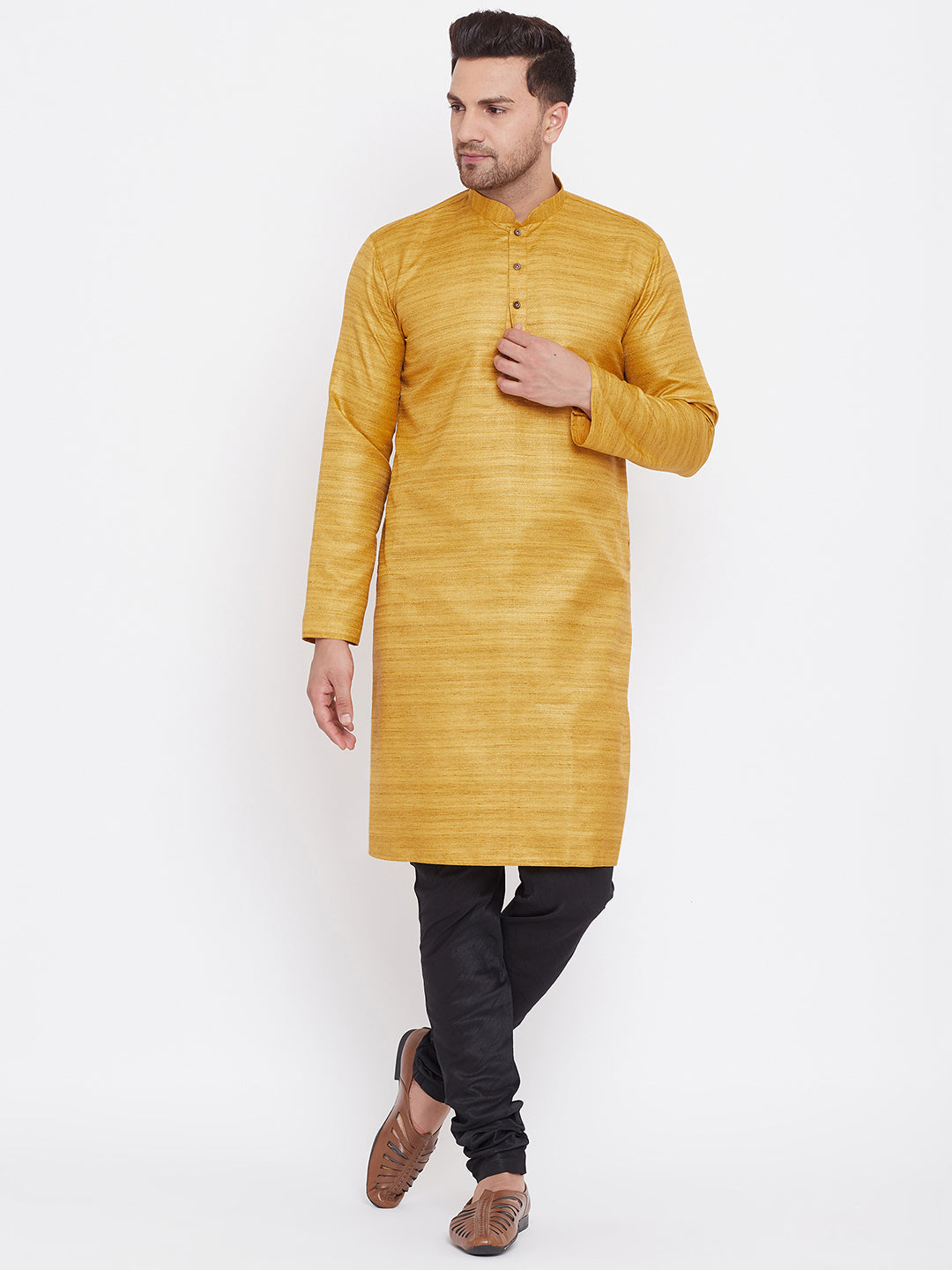 Sarvati Men's Mustard And Black Silk Blend Kurta Pyjama Set