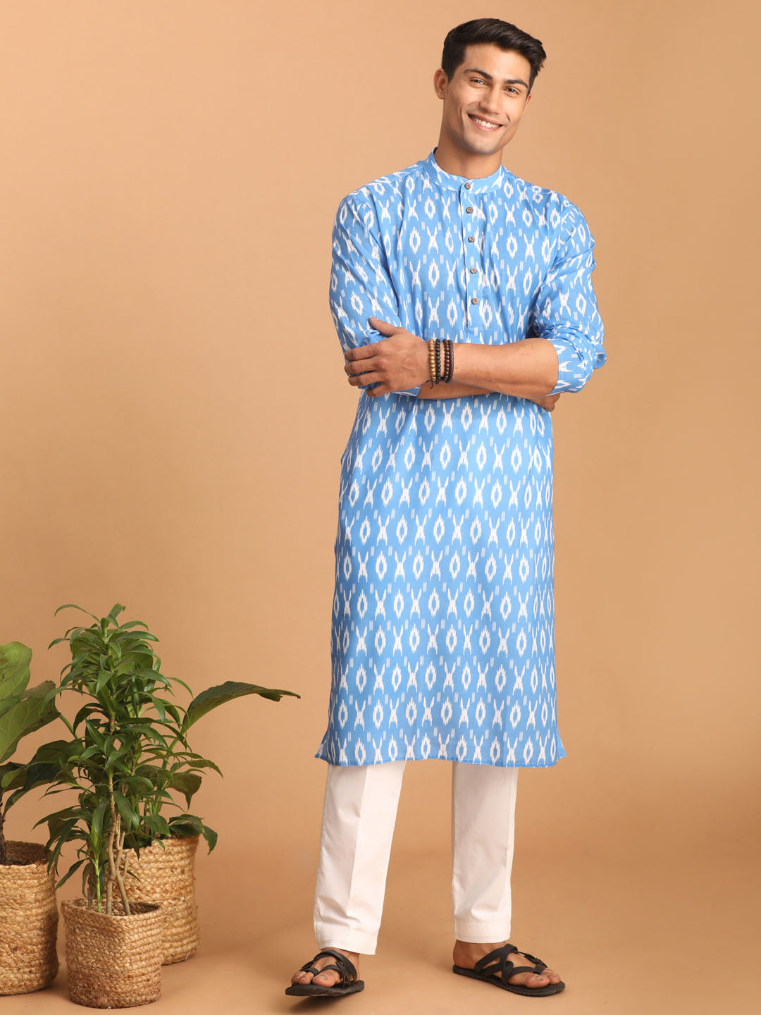 Sarvati Men's Aqua Blue Ikkat Print Cotton Kurta With Pant set