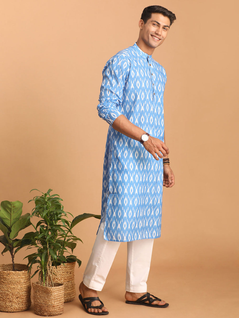 Sarvati Men's Aqua Blue Ikkat Print Cotton Kurta With Pant set