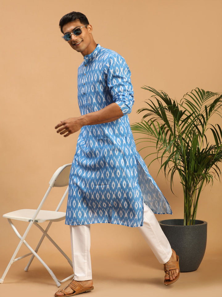 Sarvati Men's Aqua Blue Ikkat Print Cotton Kurta With Pant set