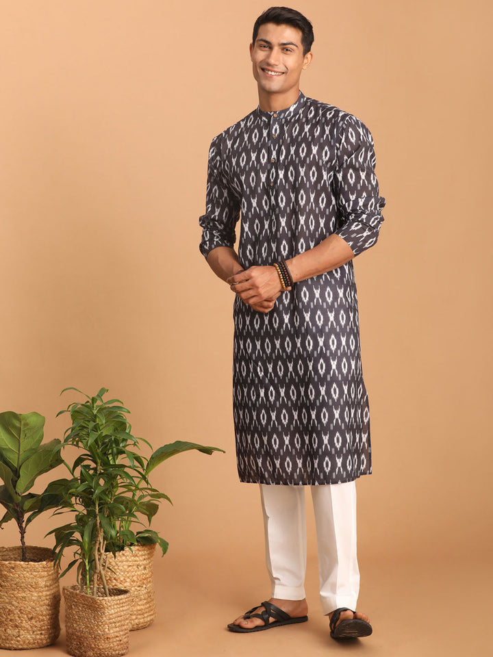 Sarvati Men's Black Ikkat Print Cotton Kurta With Pant set