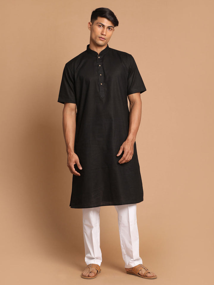 Sarvati Men's Black  Solid Kurta with Pyjama