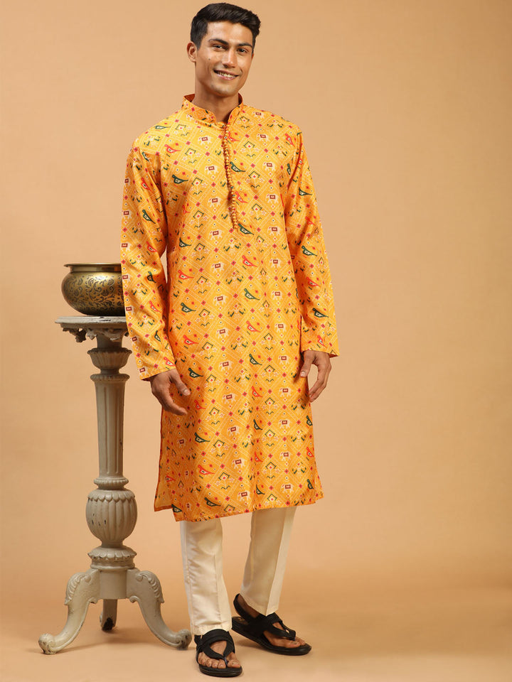 Sarvati Men's Yellow Silk Blend Ethnic Kurta With Cream Viscose Pant Set