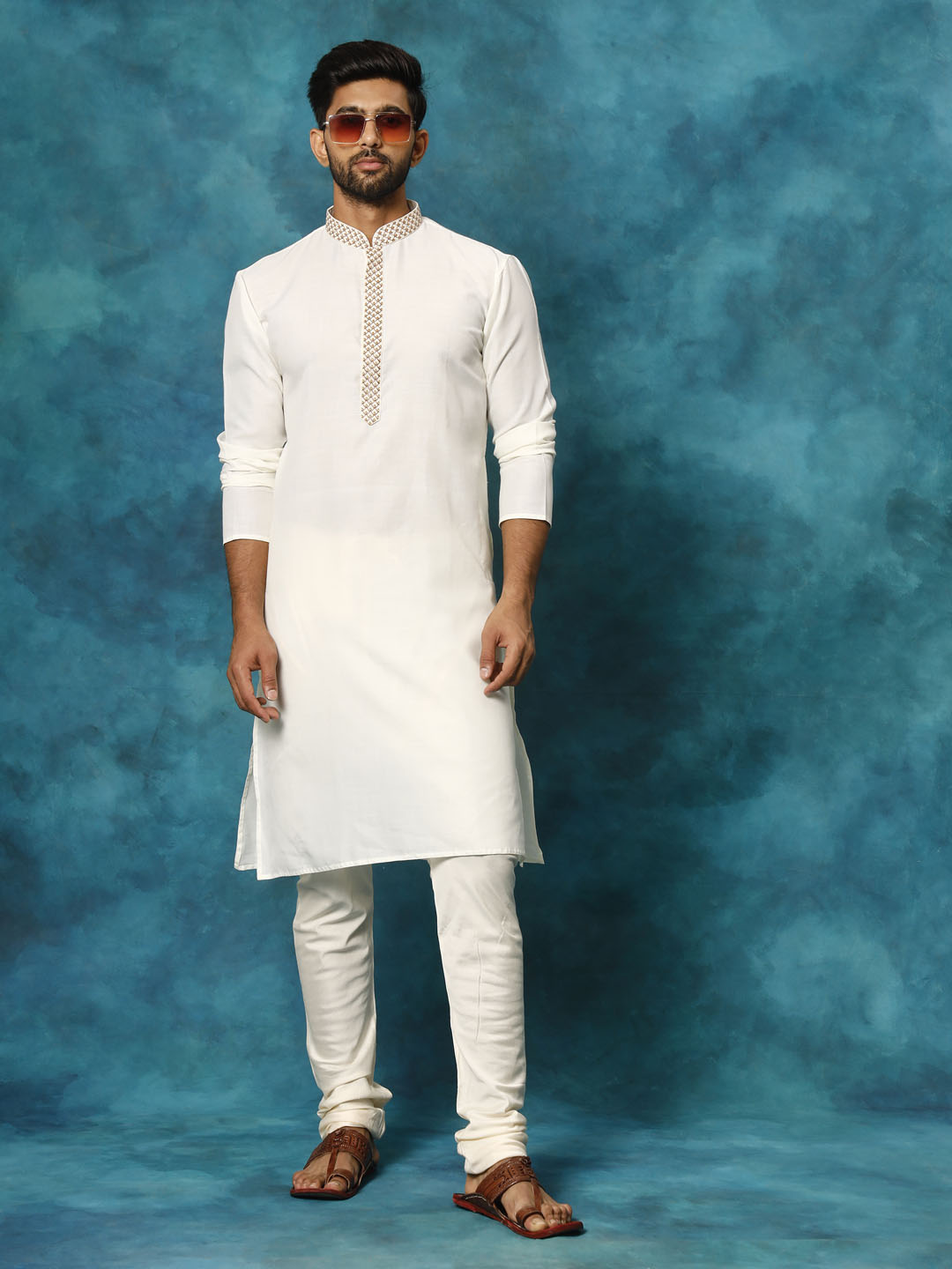 Sarvati Men's Cream Cotton Blend Kurta Pyjama Set