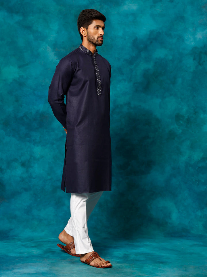 Sarvati Men's Navy Blue And White Cotton Blend Kurta Pyjama Set