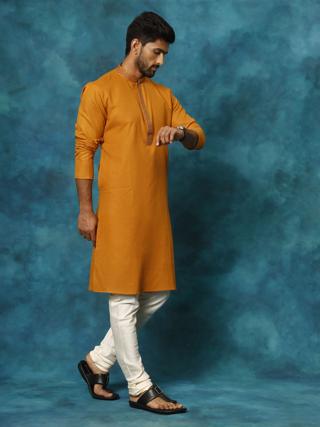 Sarvati Men's Rust And Cream Cotton Blend Kurta Pyjama Set