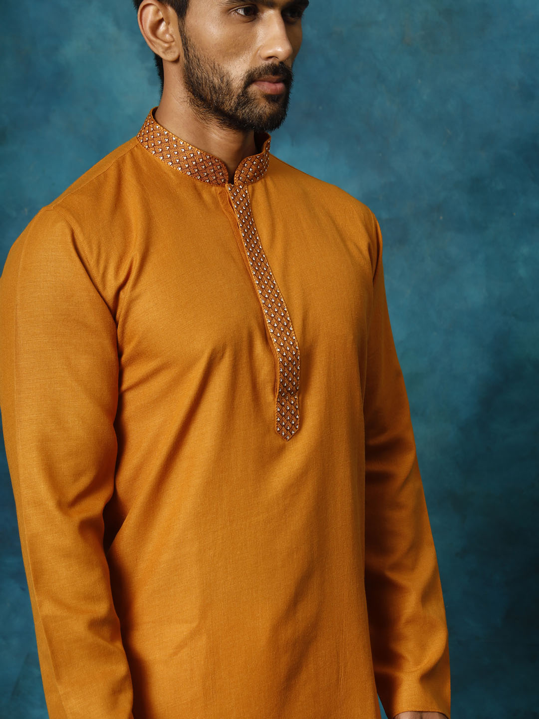 Sarvati Men's Rust And Cream Cotton Blend Kurta Pyjama Set