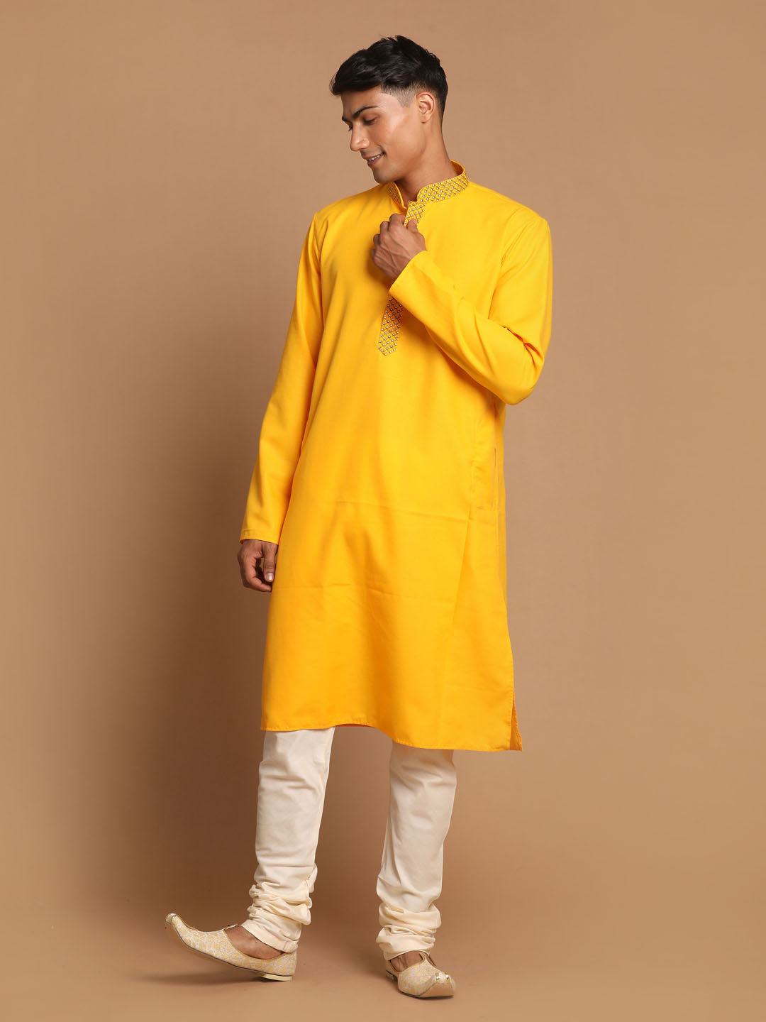 Sarvati Men's Yellow And Cream Solid Kurta With Pyjama Set