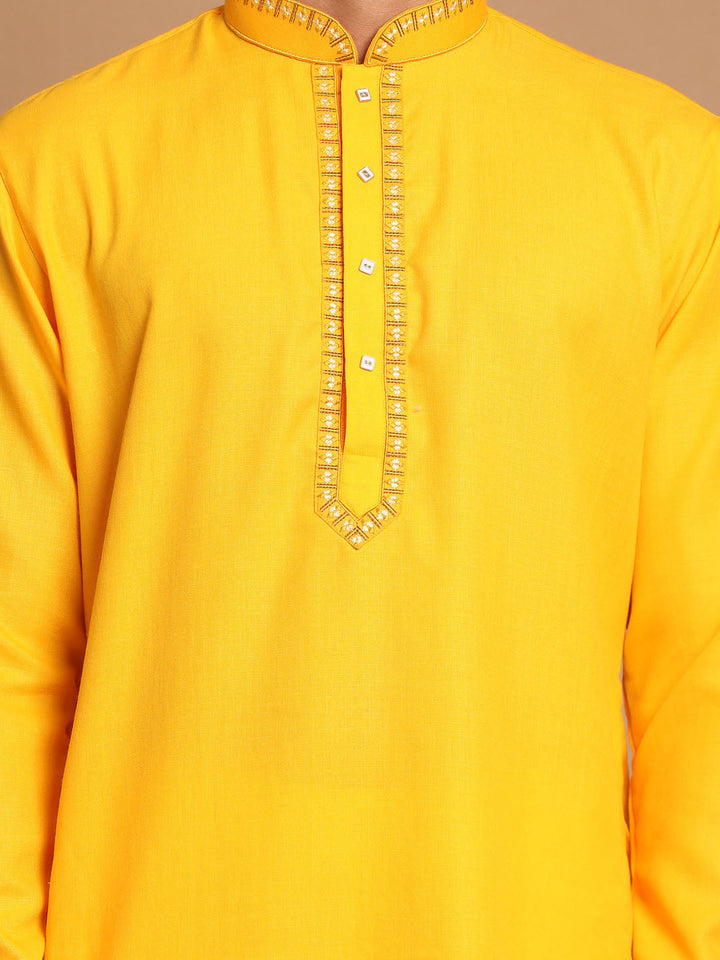 Sarvati Men's Yellow And White Cotton Blend Kurta With Pant Set