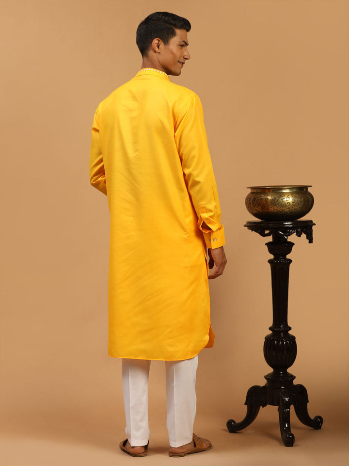 Sarvati Men's Yellow And White Cotton Blend Kurta With Pant Set