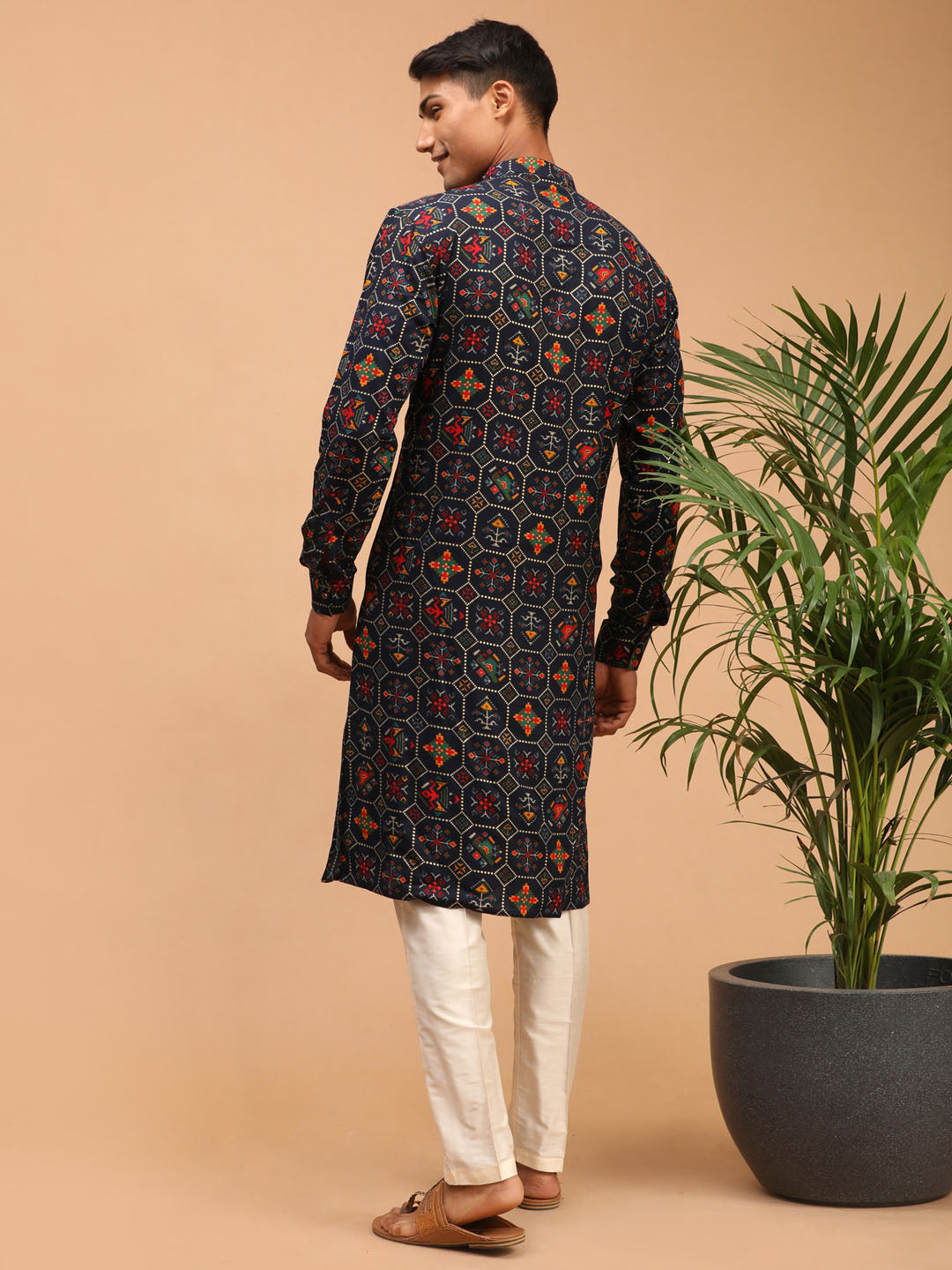 Sarvati Men's Blue Printed Rayon Kurta With Pant Set