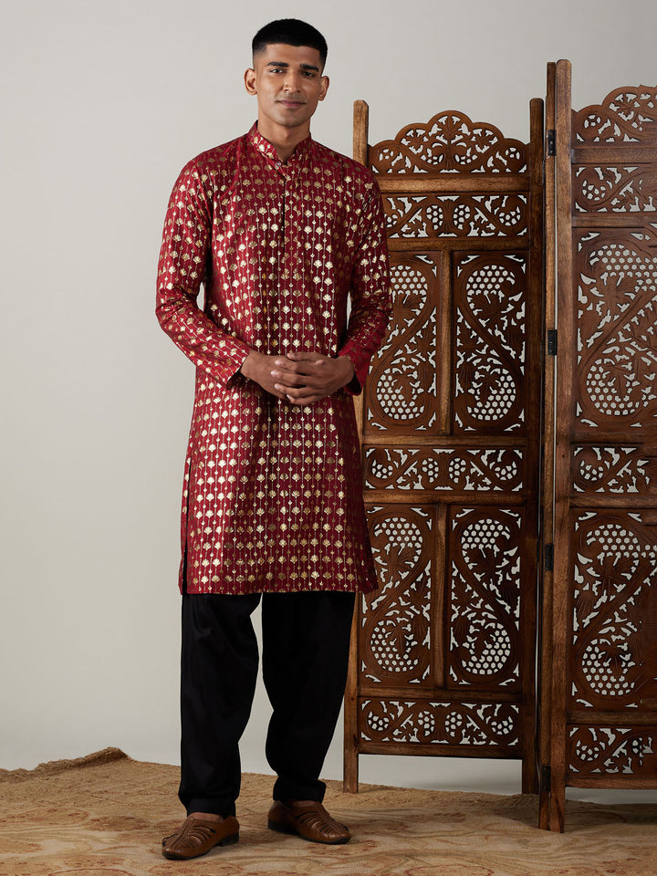 Sarvati Men's Maroon Foil Printed Kurta With Black Patiala Set