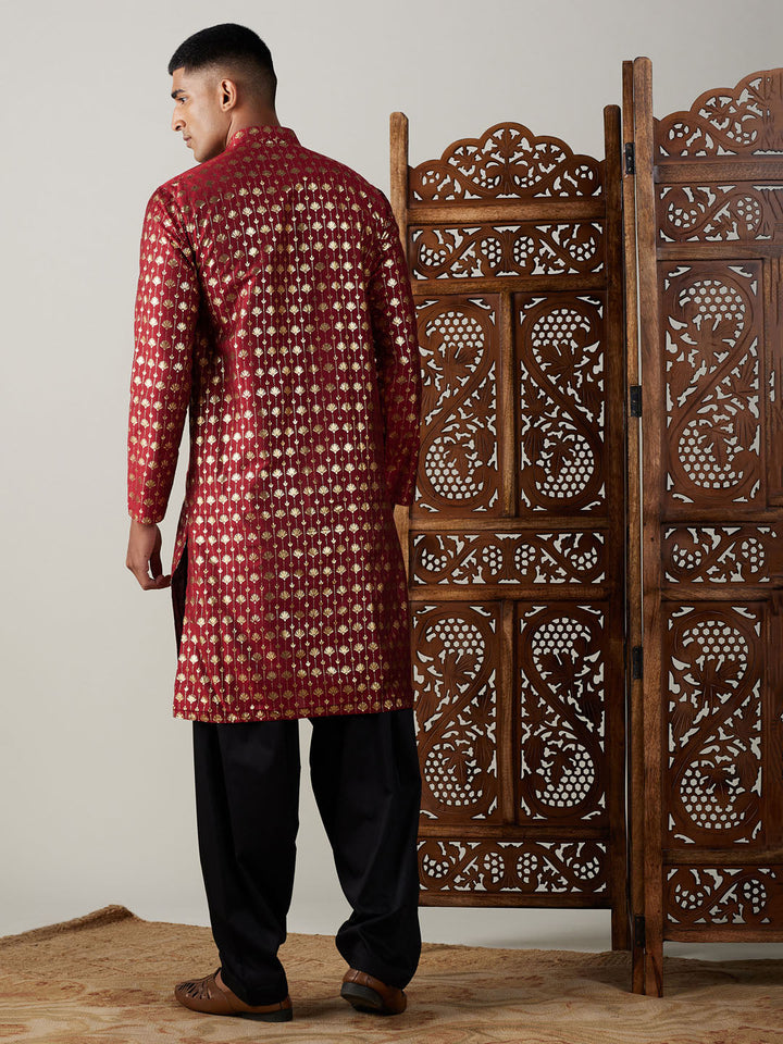 Sarvati Men's Maroon Foil Printed Kurta With Black Patiala Set