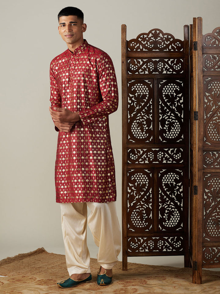 Sarvati Men's Maroon Foil Printed Kurta With Cream Patiala Set