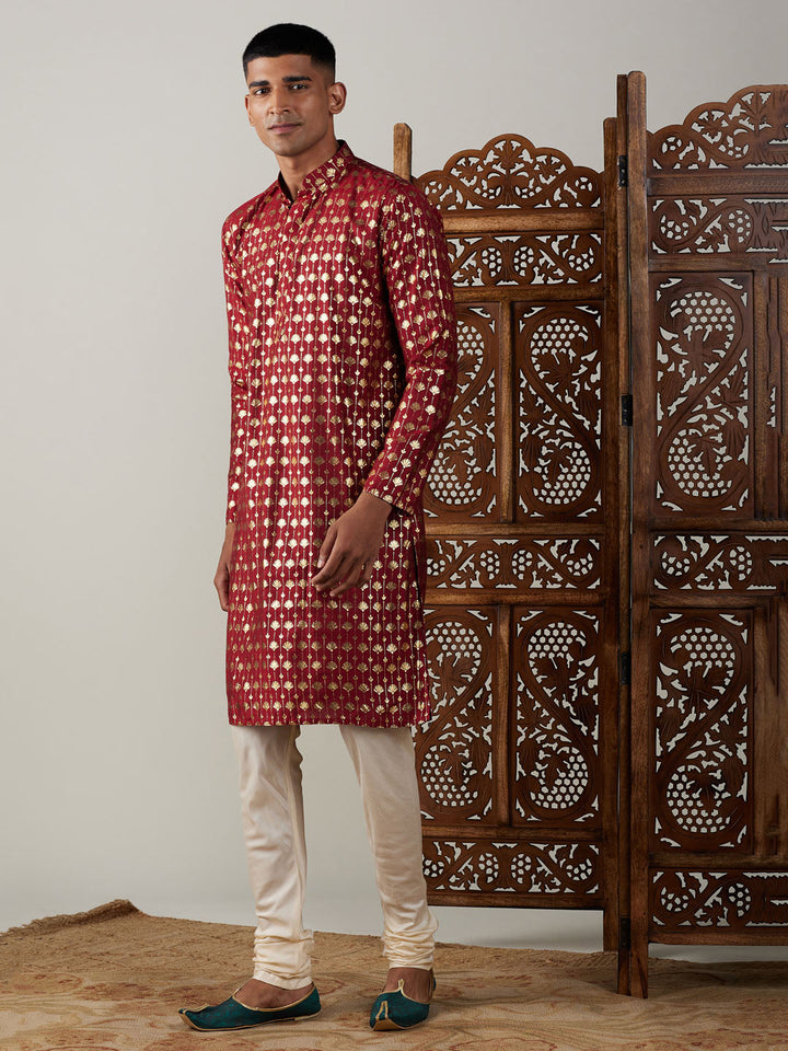 Sarvati Men's Maroon Foil Printed Kurta With Cream Pyjama Set