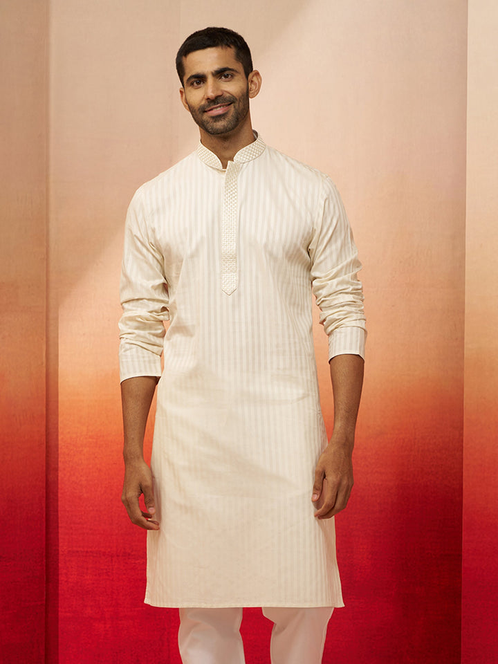 Men Cream Cotton Monalisa Embroidered Kurta