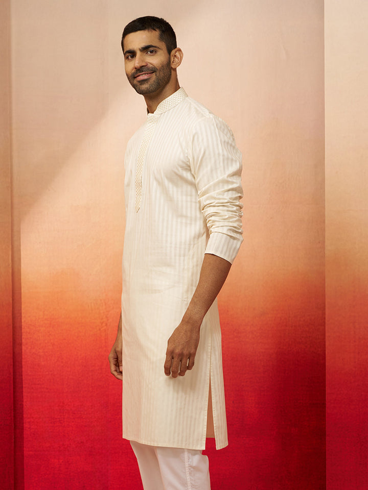 Men Cream Cotton Monalisa Embroidered Kurta