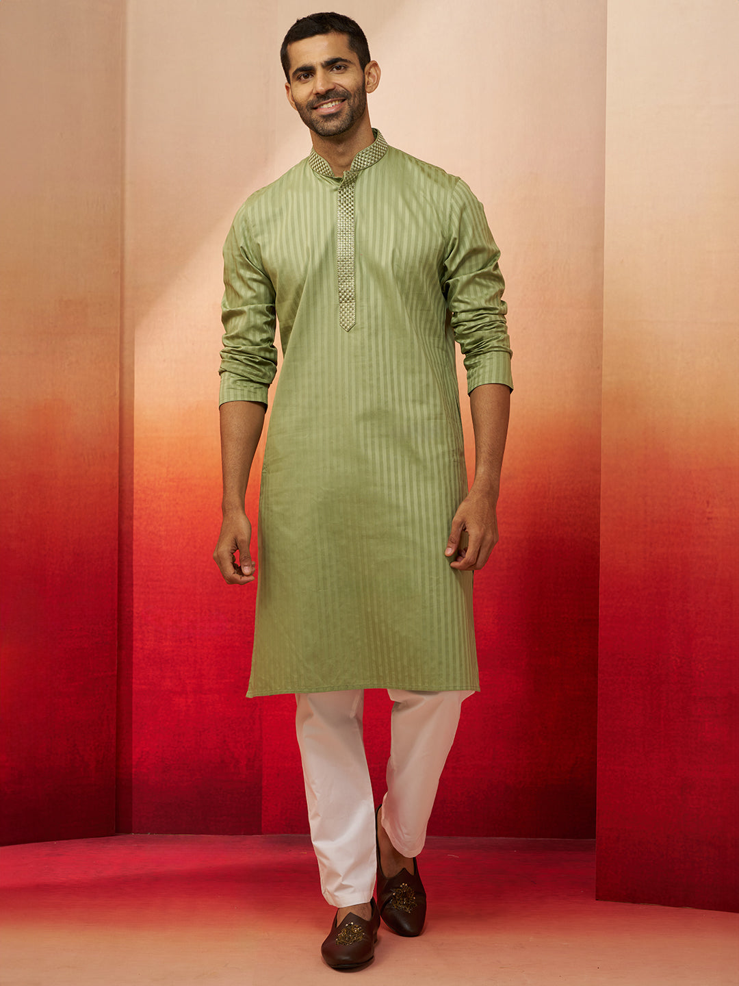 Men Mint Green Cotton Monalisa Embroidered Kurta