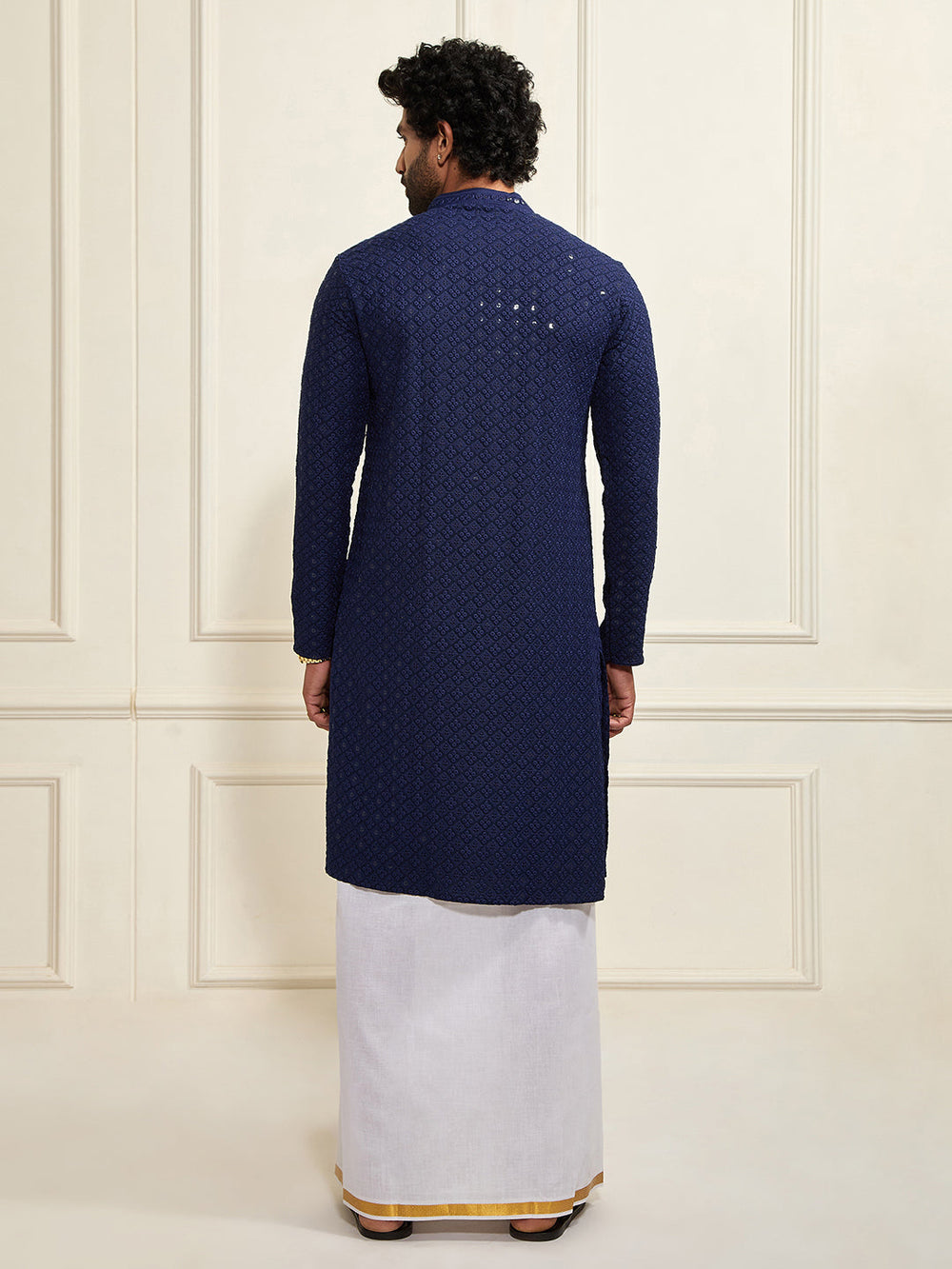 Sarvati Men's Navy Blue Rayon Cotton Kurta And Mundu Set