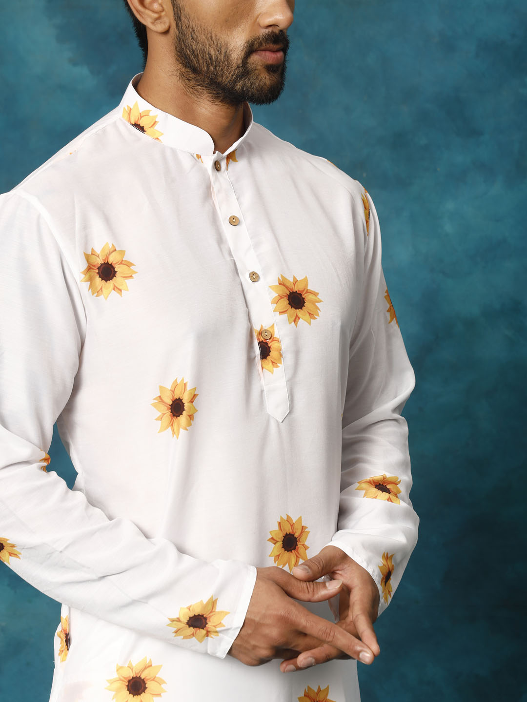 Sarvati Men's White Cotton Blend Sunflower Print Kurta Pant Set