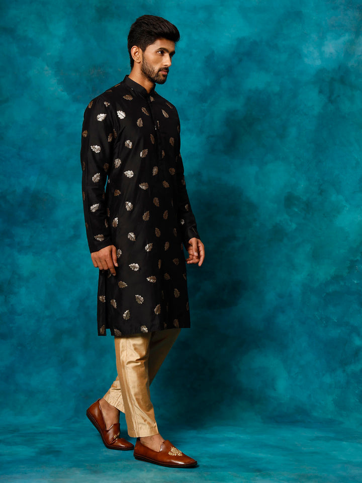 Sarvati Men's Black Leaf Motif Embellished Kurta Pant Set