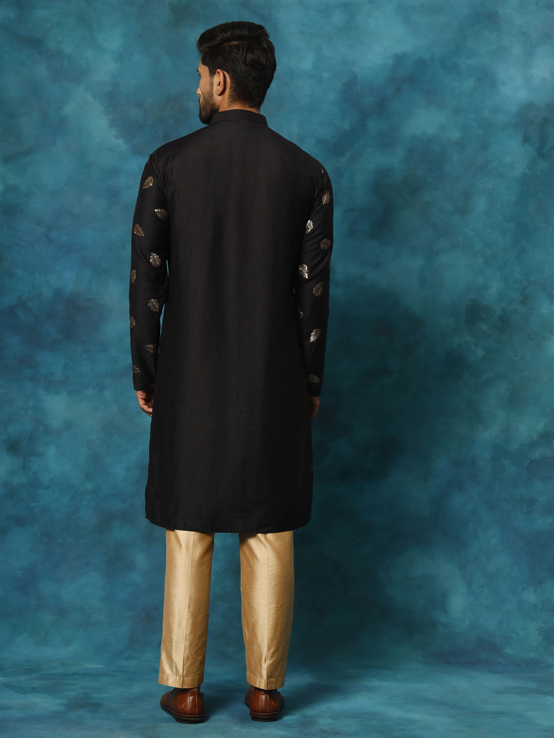 Sarvati Men's Black Leaf Motif Embellished Kurta Pant Set