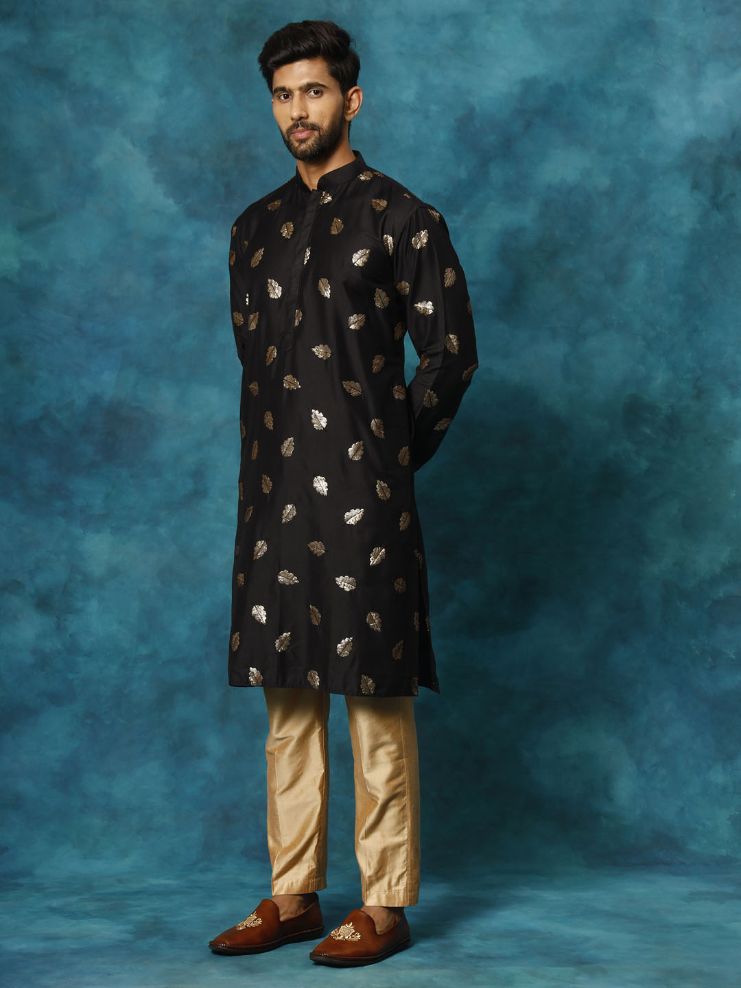 Sarvati Men's Black Leaf Motif Embellished Kurta Pant Set